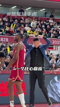 老baby杜指导比心！🤭你见过吗？